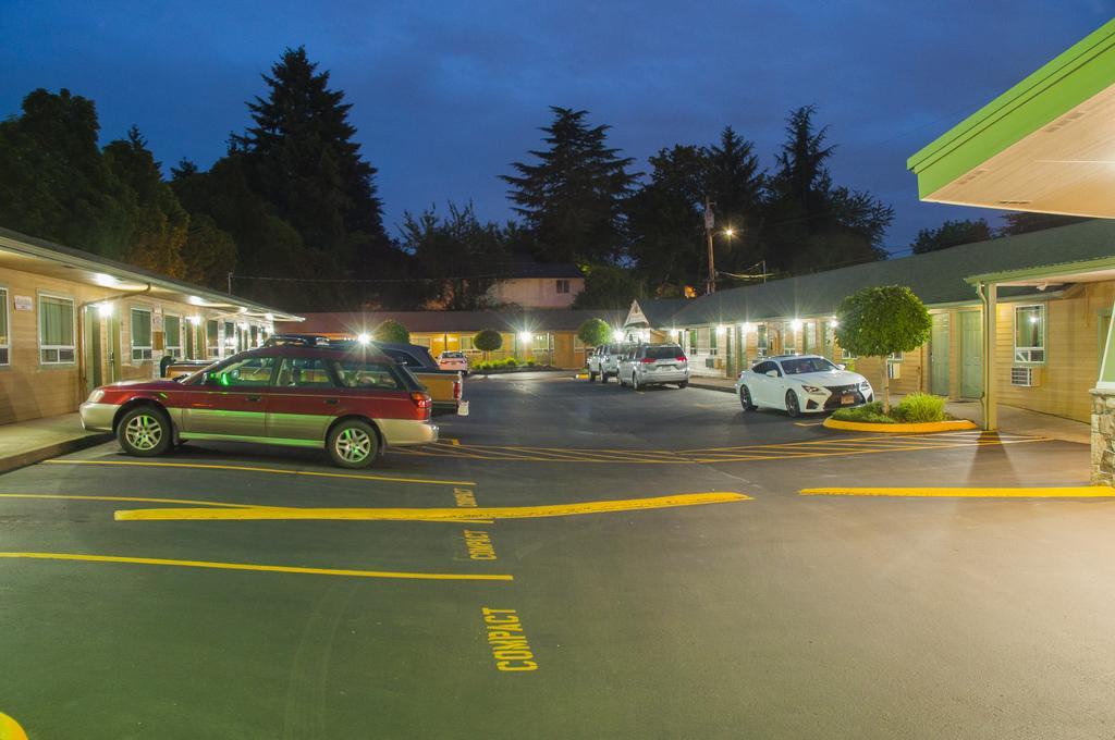 Nordic Inn And Suites ポートランド エクステリア 写真