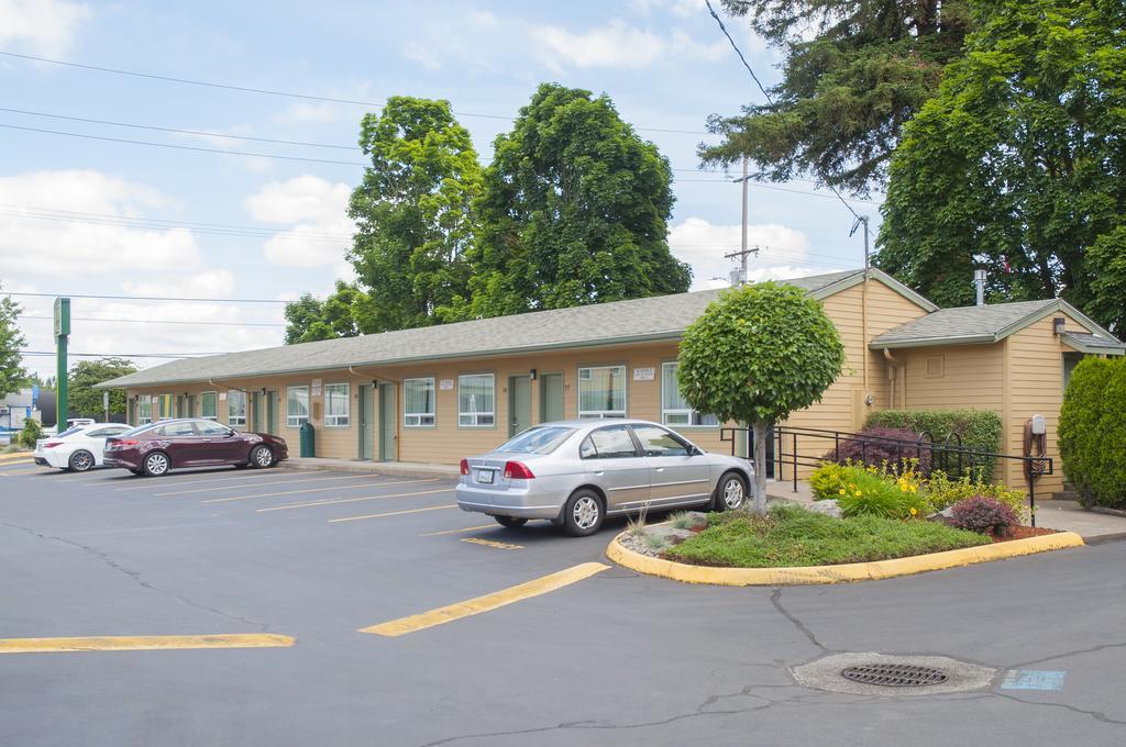 Nordic Inn And Suites ポートランド エクステリア 写真